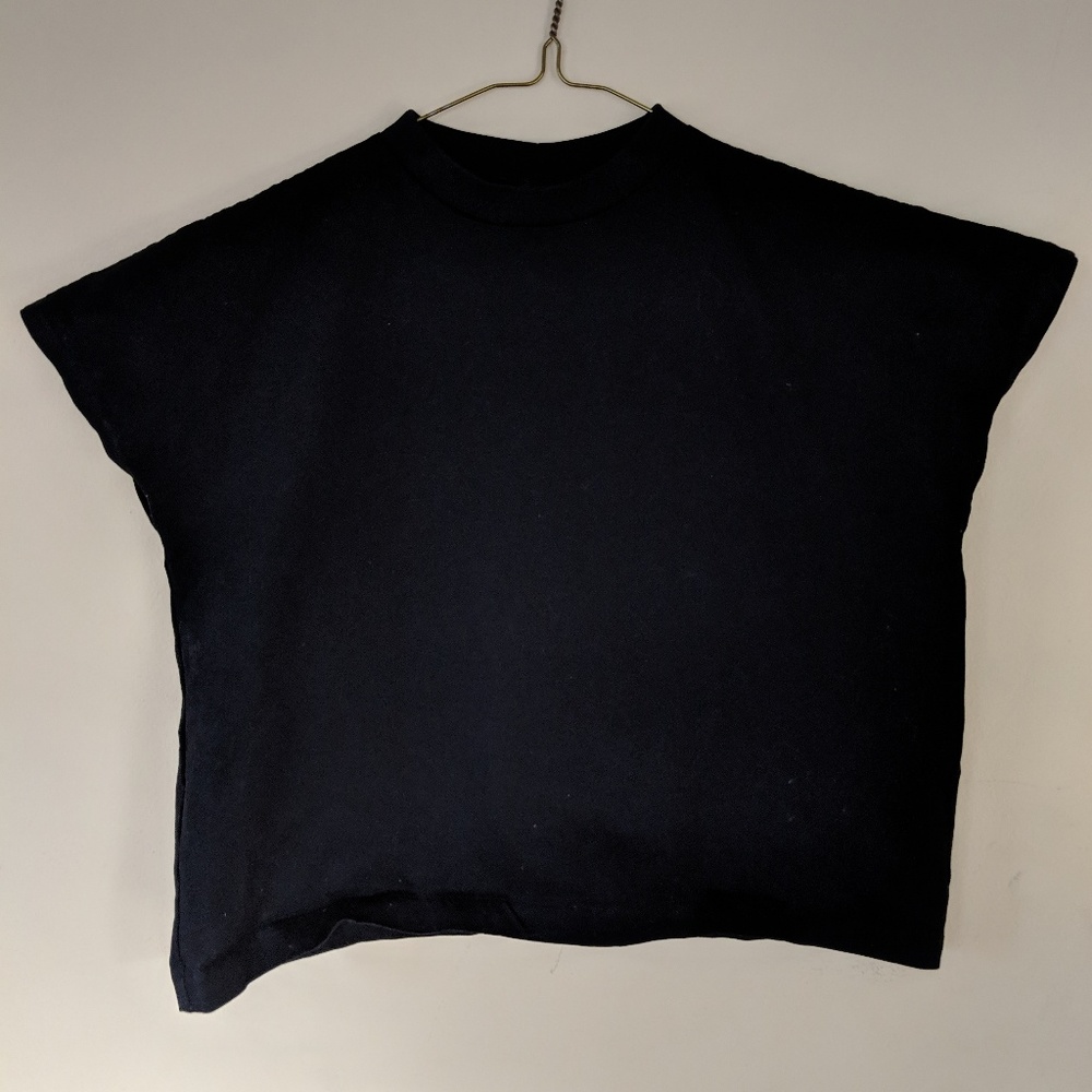 Uniqlo Crop High Neck Tee